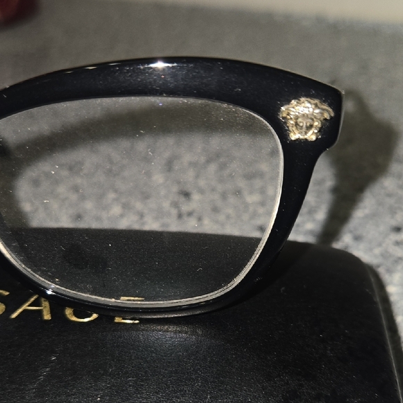 Versace Black Glasses Bold Design - Picture 4 of 6
